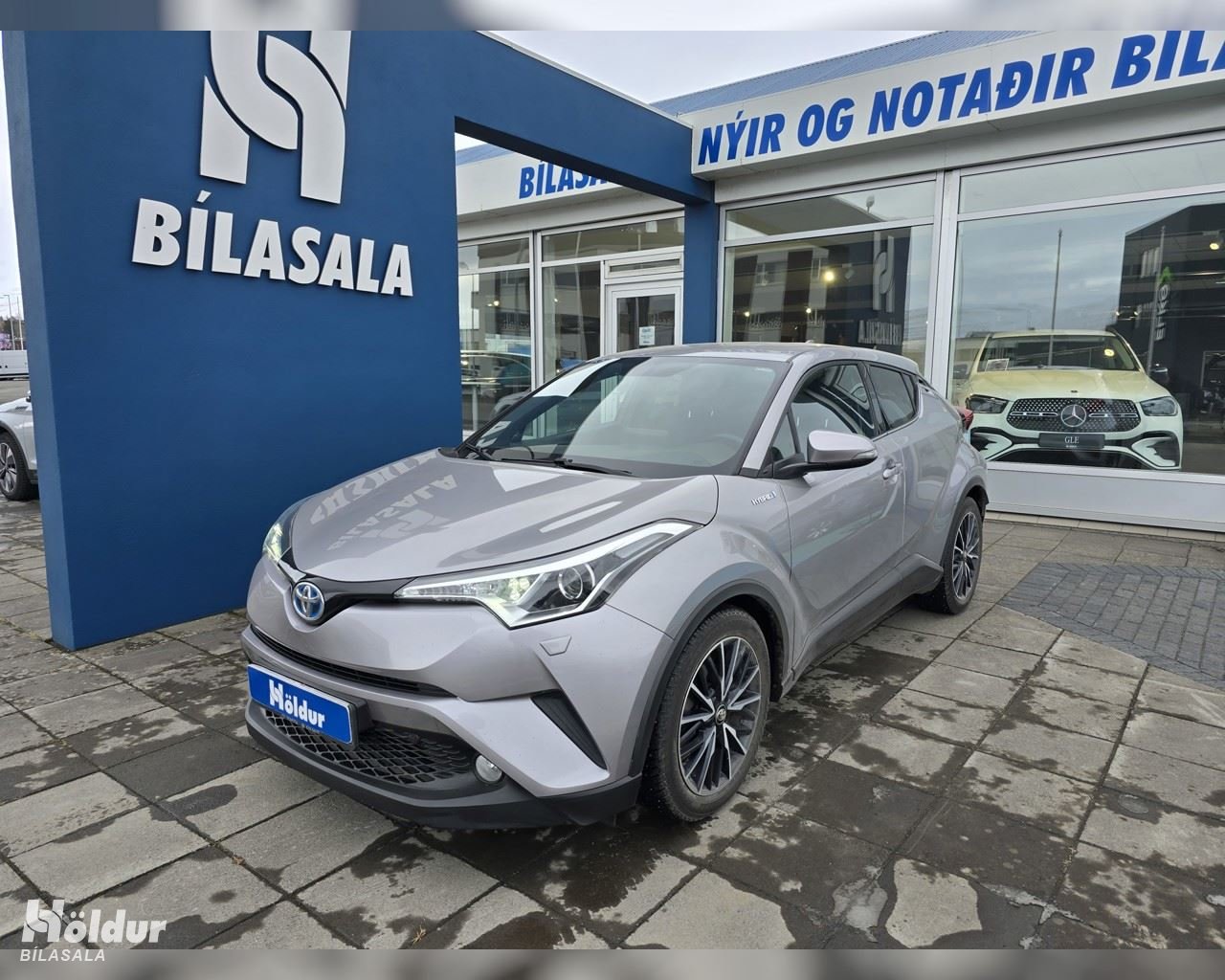 TOYOTA C-HR C-HIC HYBRID