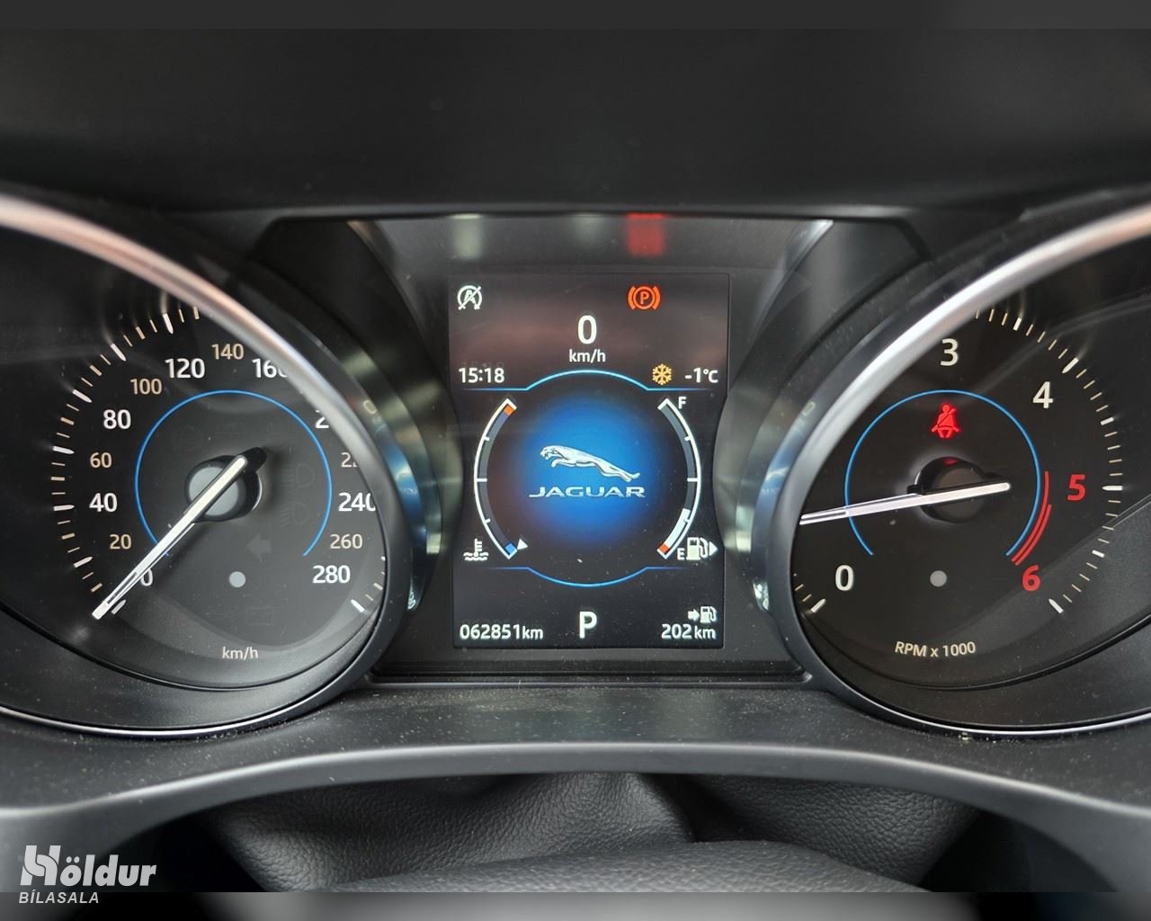 JAGUAR F-PACE R-SPORT