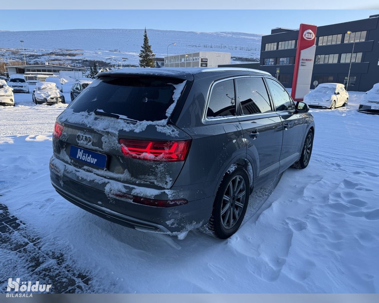 AUDI Q7 E-TRON