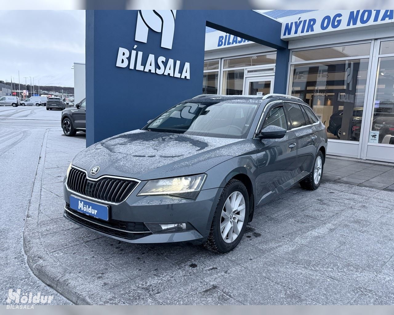 SKODA SUPERB AMBITION