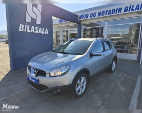 NISSAN QASHQAI AWD