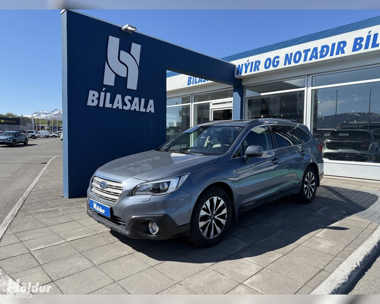 SUBARU OUTBACK LUX