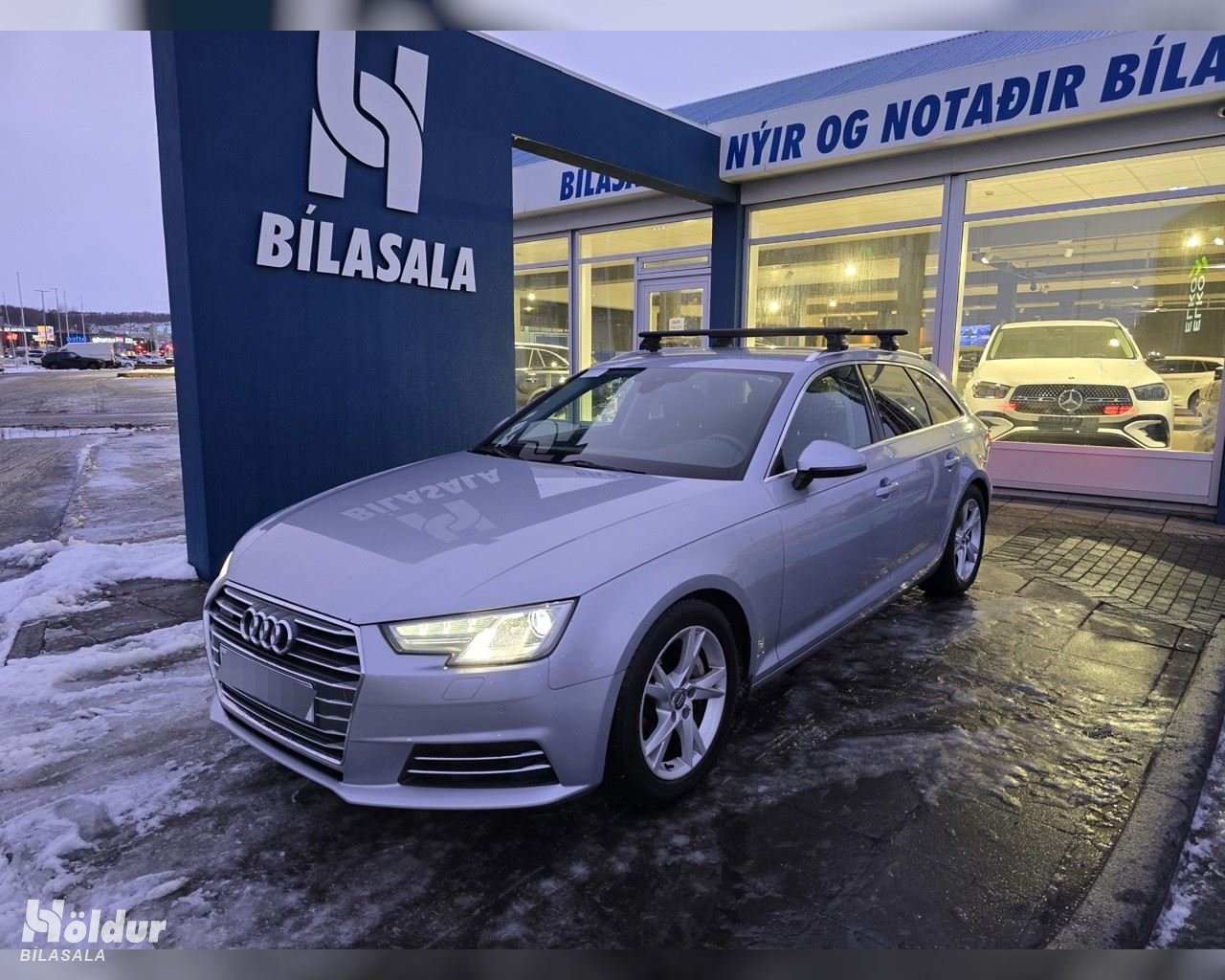 AUDI A4 AVANT QUATTRO