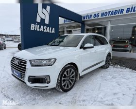 AUDI Q7 E-TRON