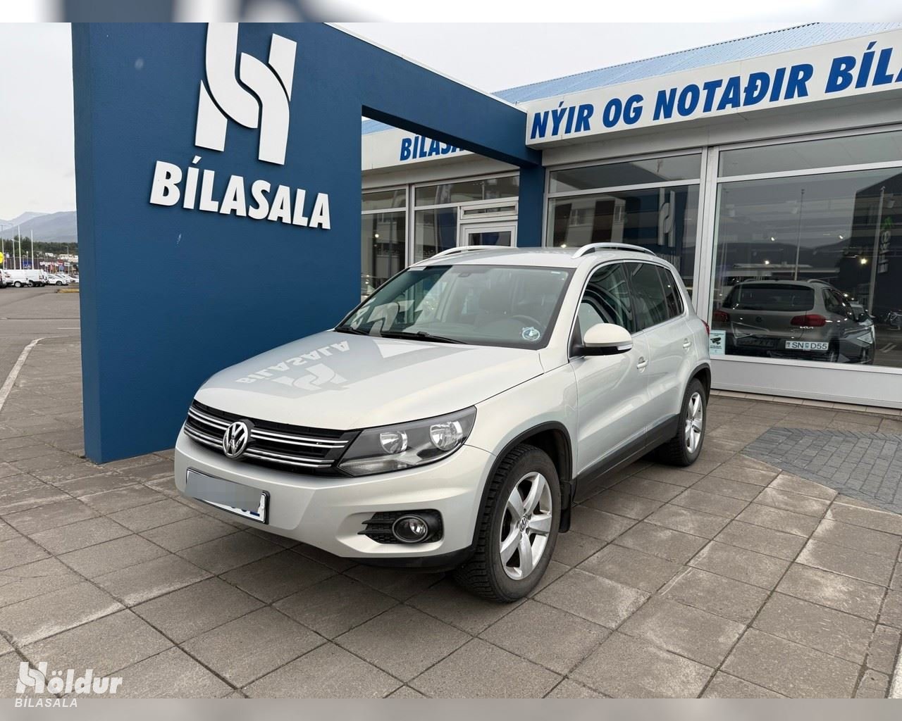 VW TIGUAN
